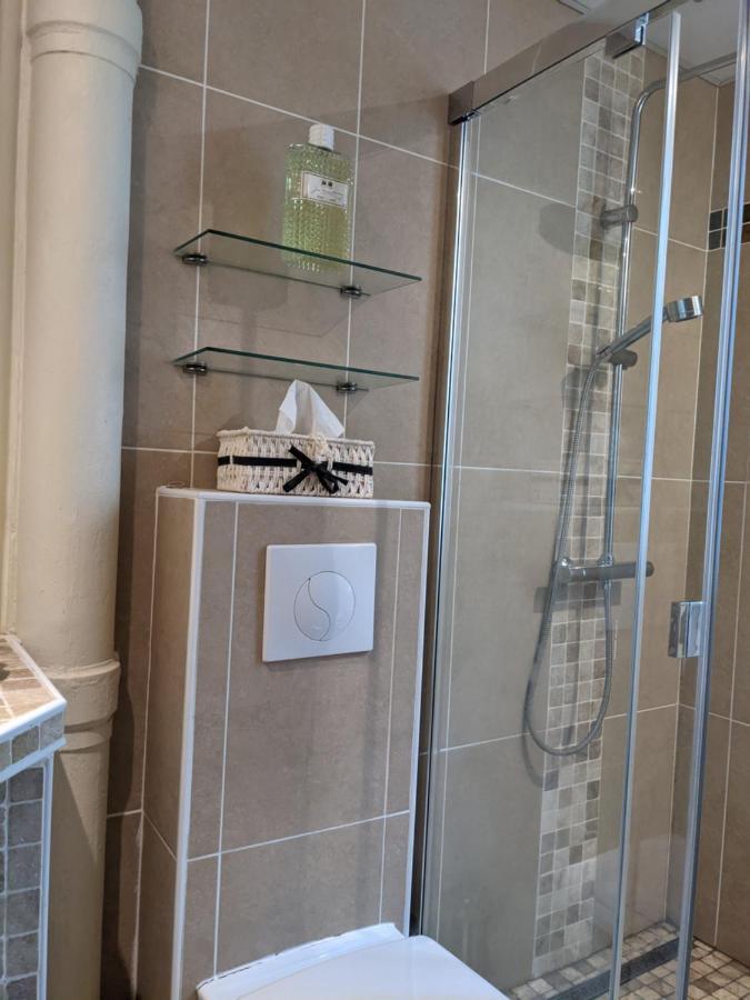 Private Acces To The All Flat. Charming Parisian. ภายนอก รูปภาพ